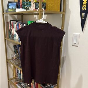 Chic Sleeveless Knit Top